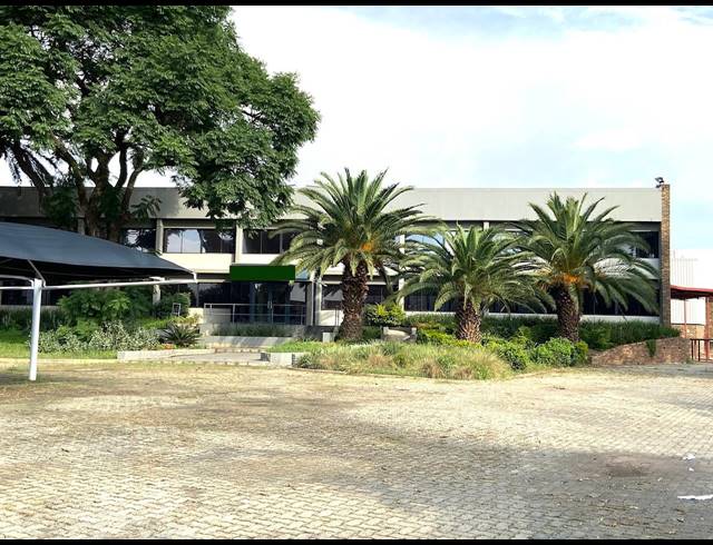 12,263M² WAREHOUSE TO LET IN WYNBERG